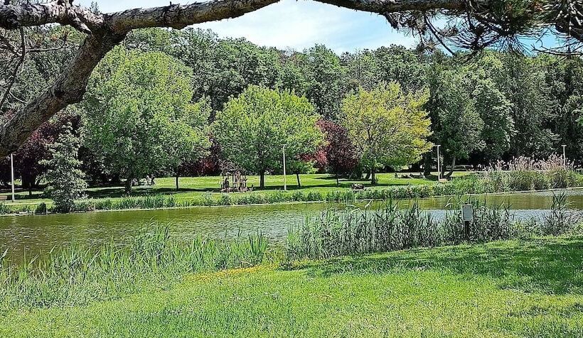 בית מלון כפרי Campanile Tours Sud ~ Joué Les Tours