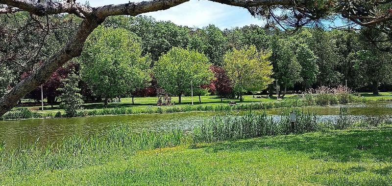 בית מלון כפרי Campanile Tours Sud ~ Joué Les Tours