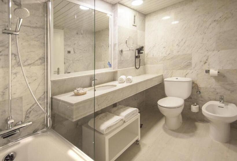 호텔 Catalonia del Mar - Adults Only