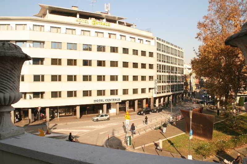 酒店 Centrale