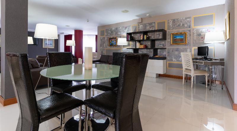 ホテル Chateau La Roca