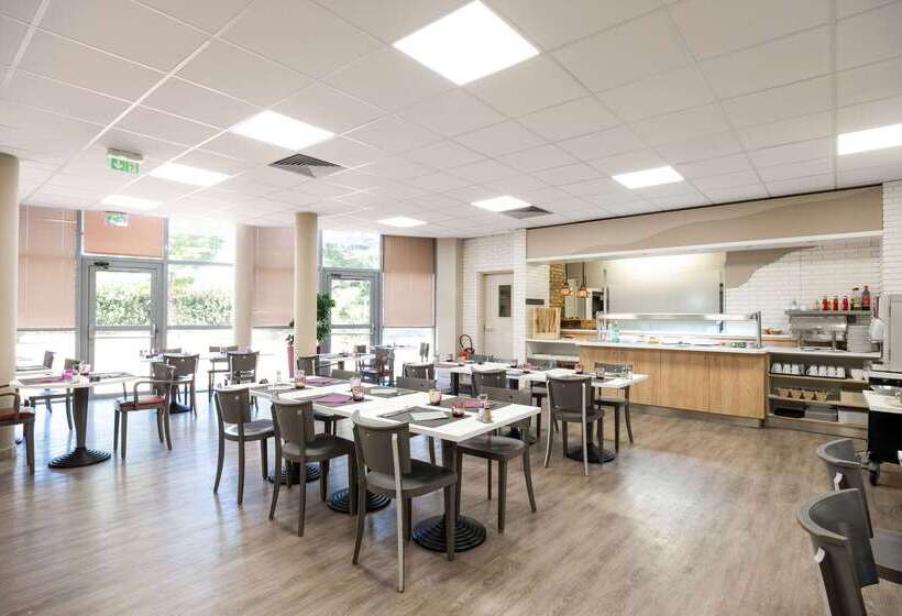 Comfort Hotel Aeroport Lyon St Exupery