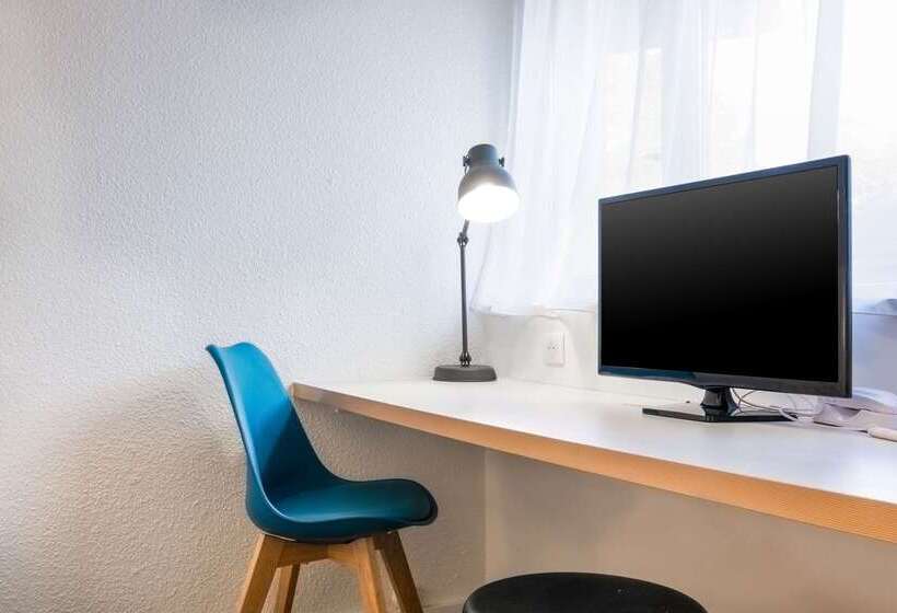 Comfort Hotel Orly Rungis