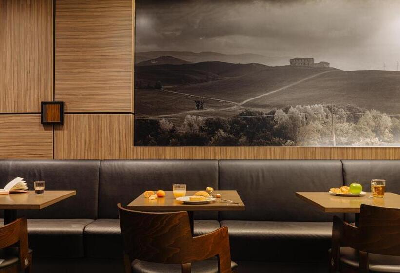 Crown Hotel Eindhoven Centre