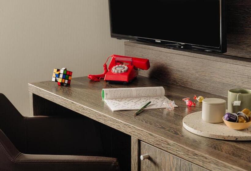 Crown Hotel Eindhoven Centre