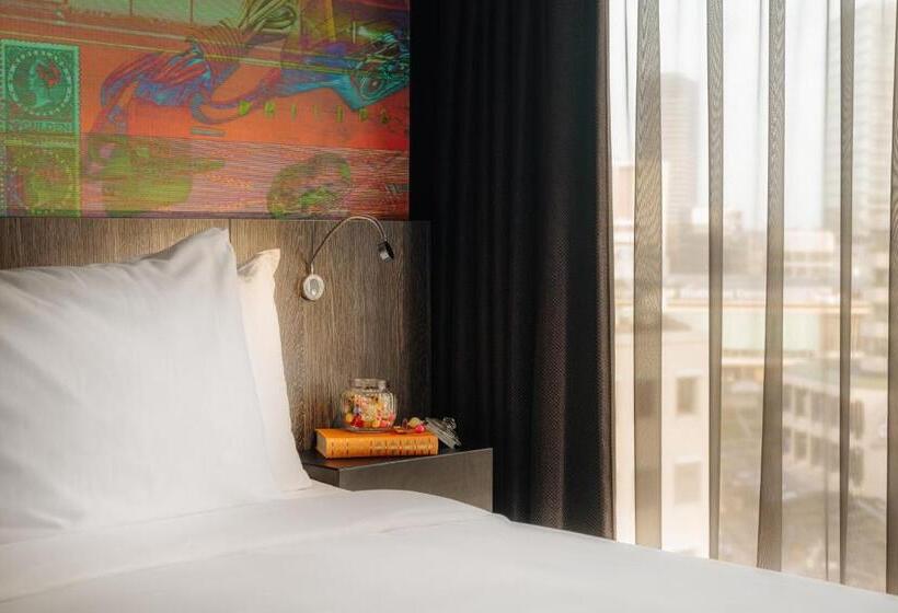 Crown Hotel Eindhoven Centre