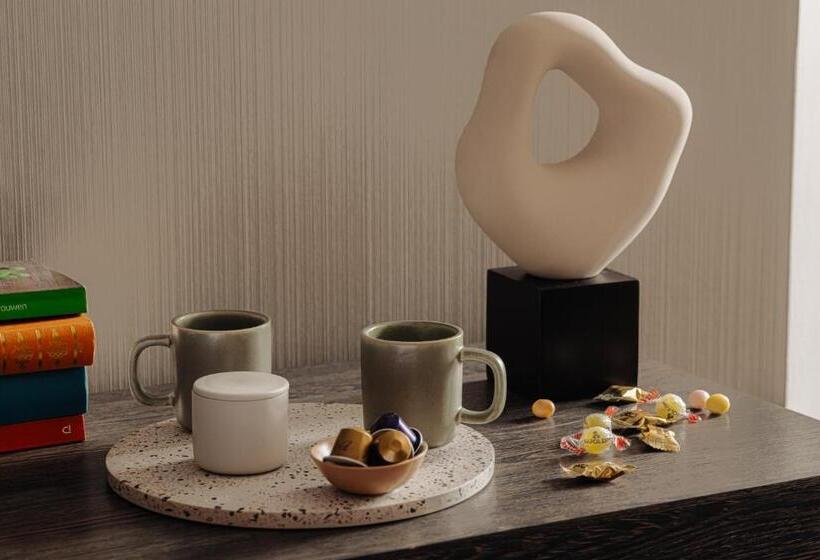 Crown Hotel Eindhoven Centre