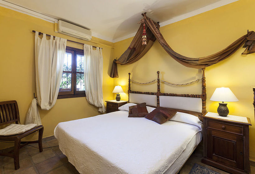 בית מלון כפרי Domus Selecta Hacienda La Herriza