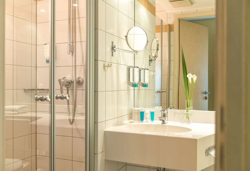 호텔 Essential By Dorint Köln Junkersdorf