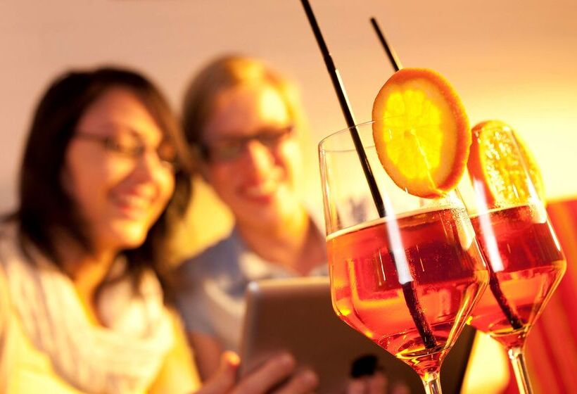 هتل Essential By Dorint Köln Junkersdorf