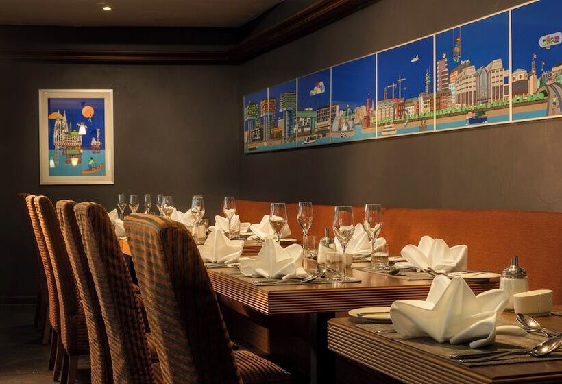 호텔 Essential By Dorint Köln Junkersdorf