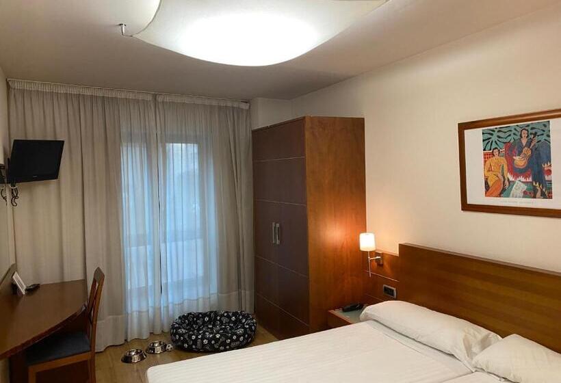 هتل Duerming Longoria Plaza