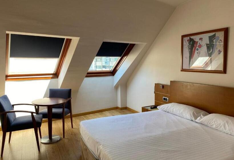 هتل Duerming Longoria Plaza