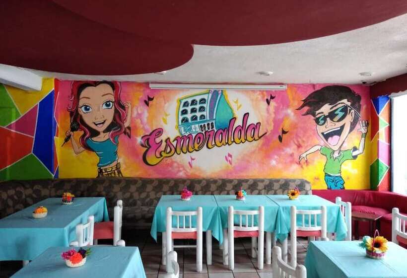 فندق Esmeralda
