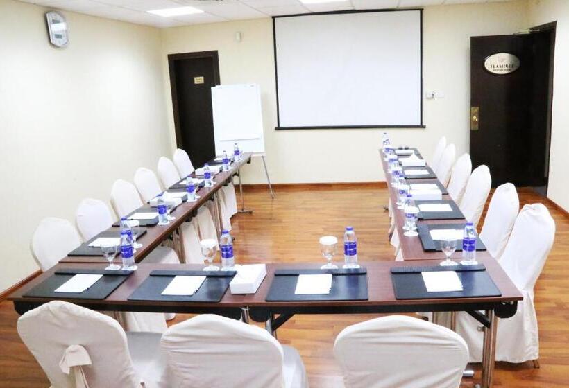 Отель Grand Continental