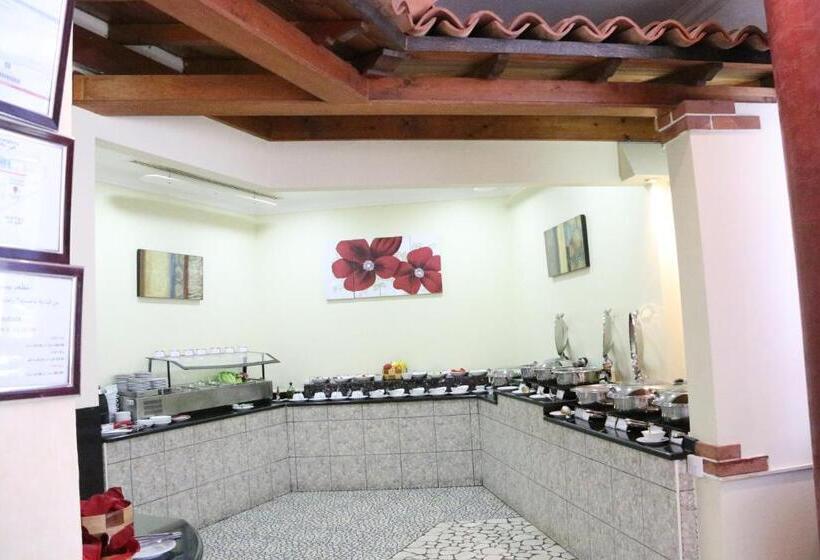 Отель Grand Continental