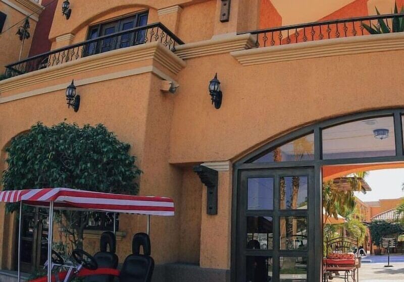 فندق Hacienda Suites Loreto