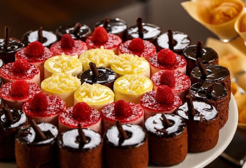 בית מלון כפרי Holiday Inn Edinburgh Zoo, An Ihg