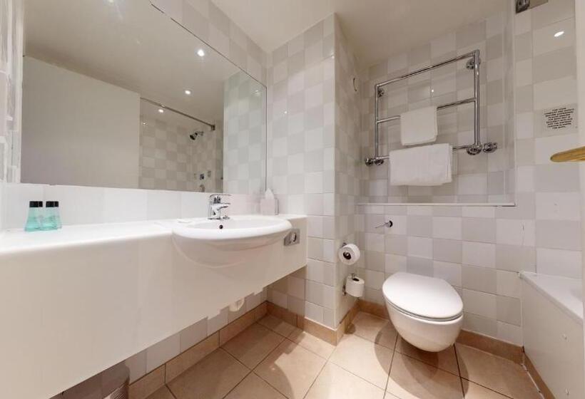 בית מלון כפרי Holiday Inn Edinburgh Zoo, An Ihg