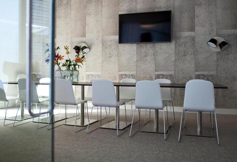 호텔 Holiday Inn Express Mechelen City Centre, An Ihg