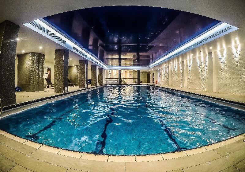 هتل Holiday Inn London Kensington High St., An Ihg