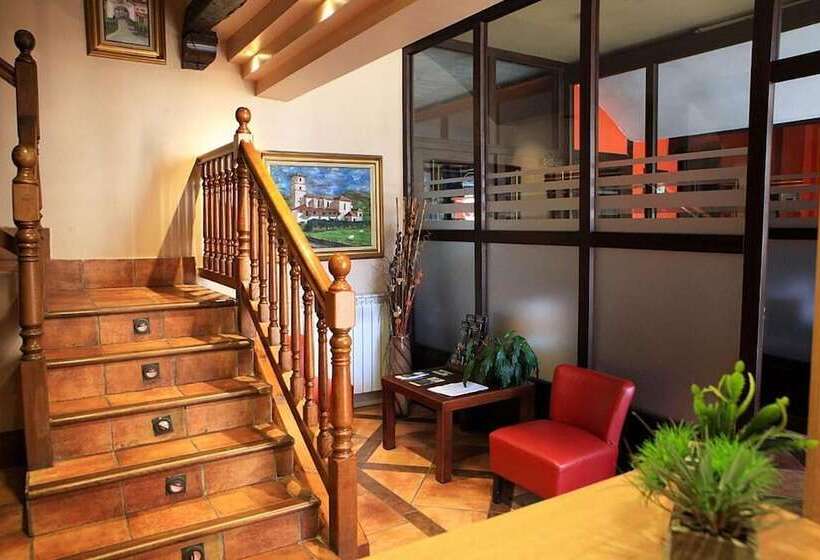 هتل Hostal Antxitonea