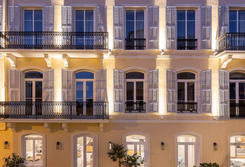 ホテル Apollinaire Nice