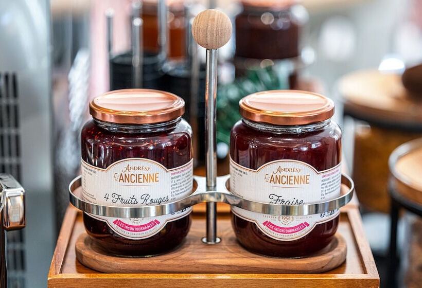 ホテル Apollinaire Nice