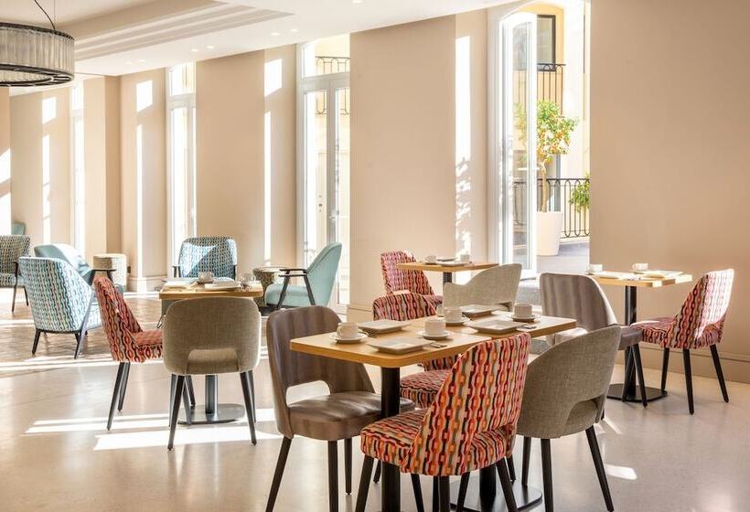 ホテル Apollinaire Nice