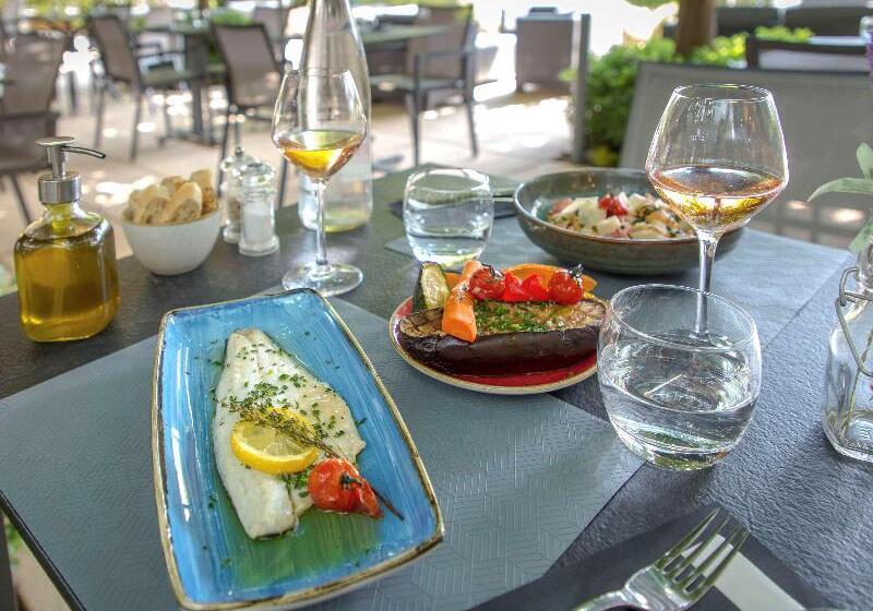 בית מלון כפרי Hôtel Mercure Cavaillon