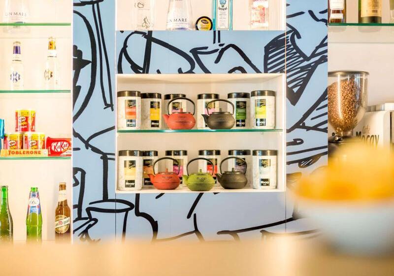 호텔 Ibis Barcelona Castelldefels