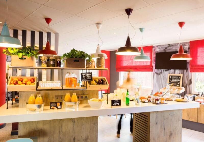 호텔 Ibis Barcelona Castelldefels