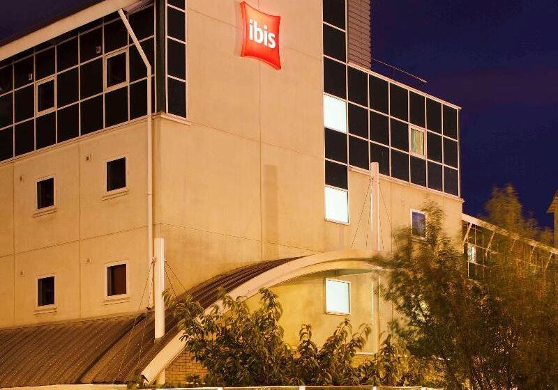 酒店 Ibis Cardiff