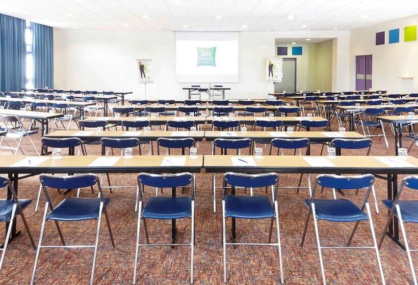 فندق Ibis Styles Arles Palais Des Congrès