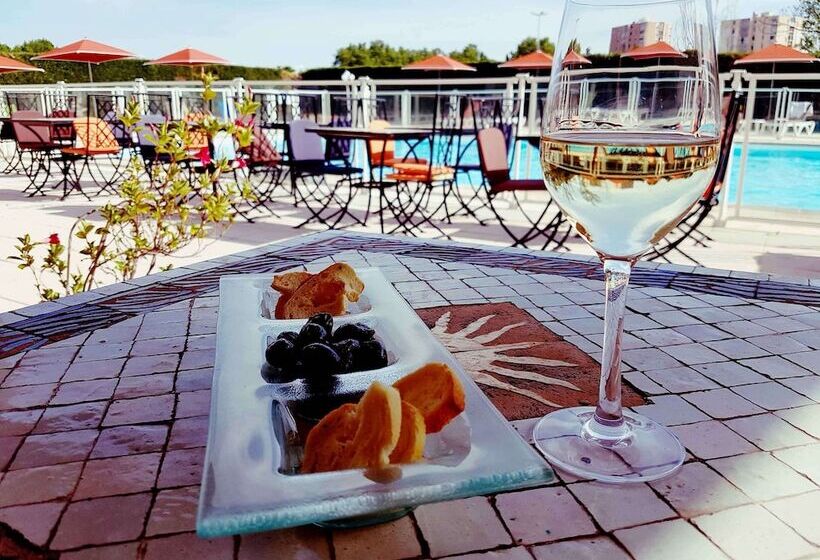 فندق Ibis Styles Arles Palais Des Congrès