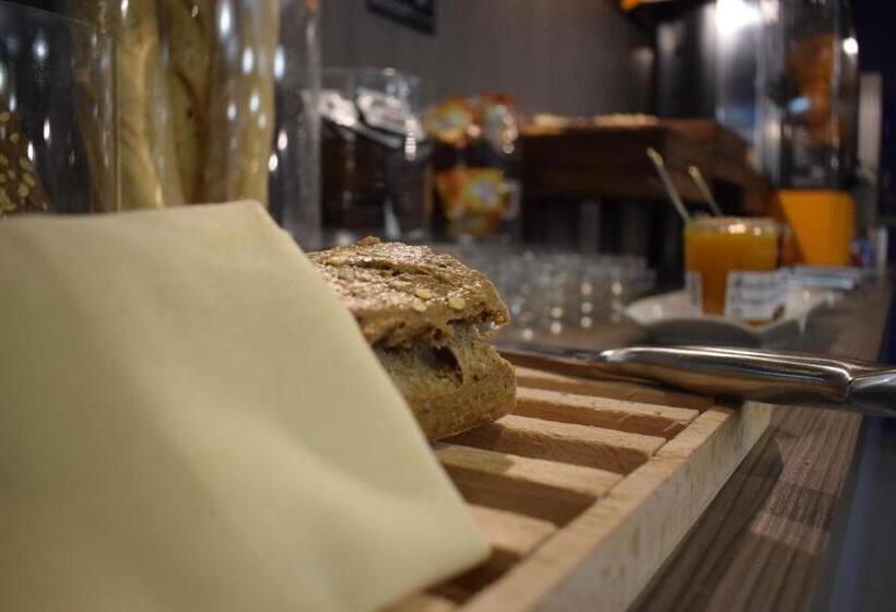 호텔 Ibis Styles Arles Palais Des Congrès