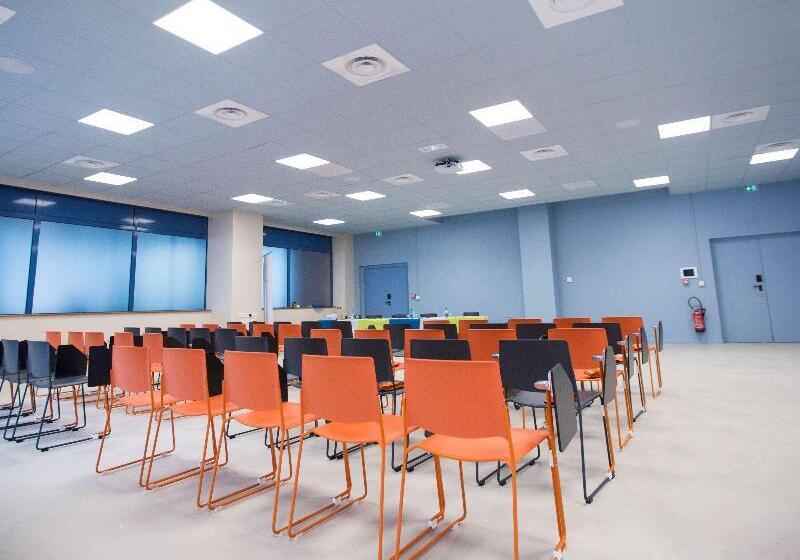 هتل Ibis Styles Toulon Centre Port