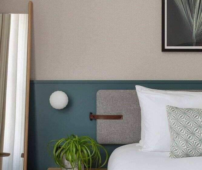 Inhabit Queen S Gardens, A Member Of Design Hotels