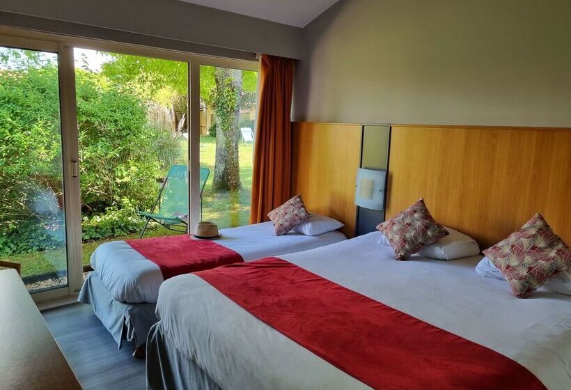 Отель Kyriad Angoulême Nord Champniers Hôtel & Résidence