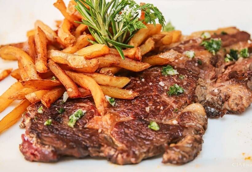 בית מלון כפרי Restaurant Kyriad Brive Centre