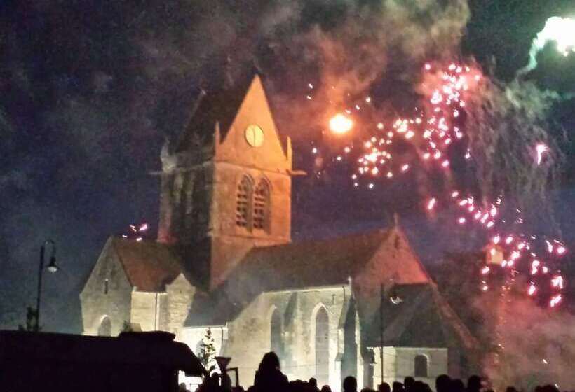 Hotel De Carentan   Anciennement Kyriad