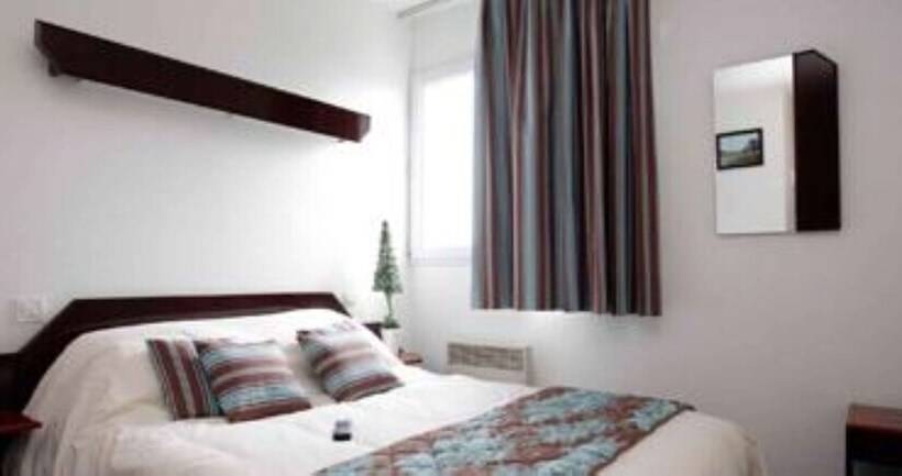 Hotel De Carentan   Anciennement Kyriad