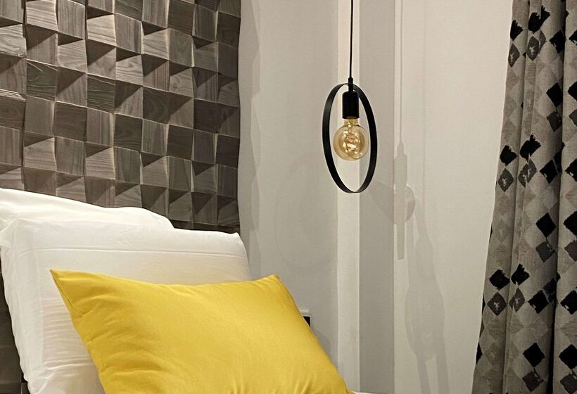 ホテル Kyriad Chalon Sur Saone Centre