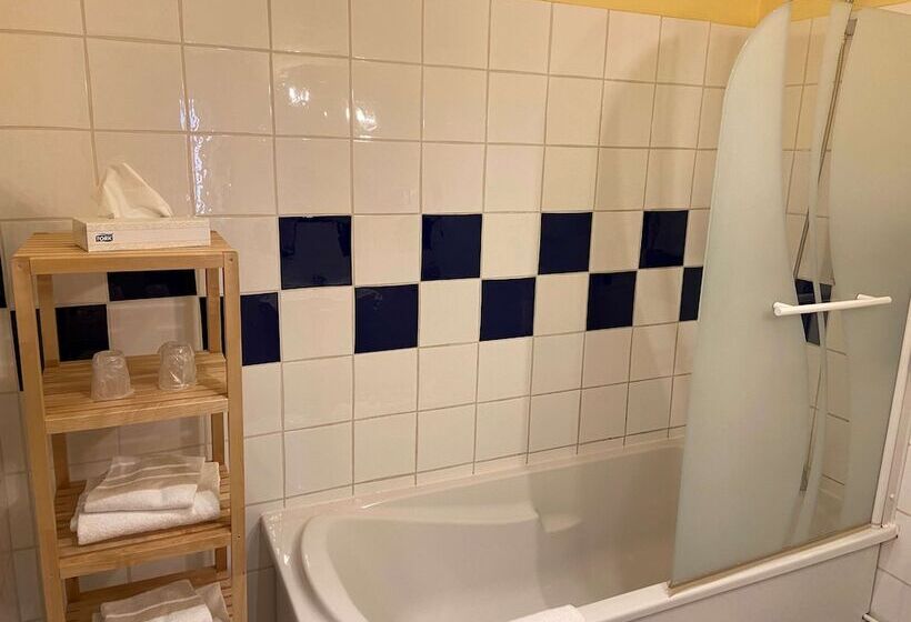 ホテル Kyriad Chalon Sur Saone Centre