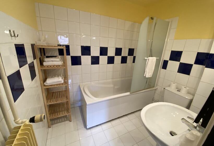 ホテル Kyriad Chalon Sur Saone Centre