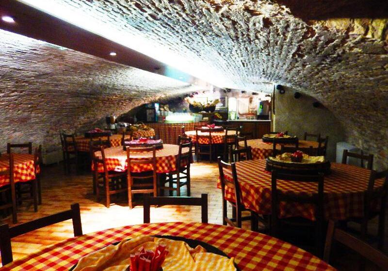 ホテル Kyriad Chalon Sur Saone Centre