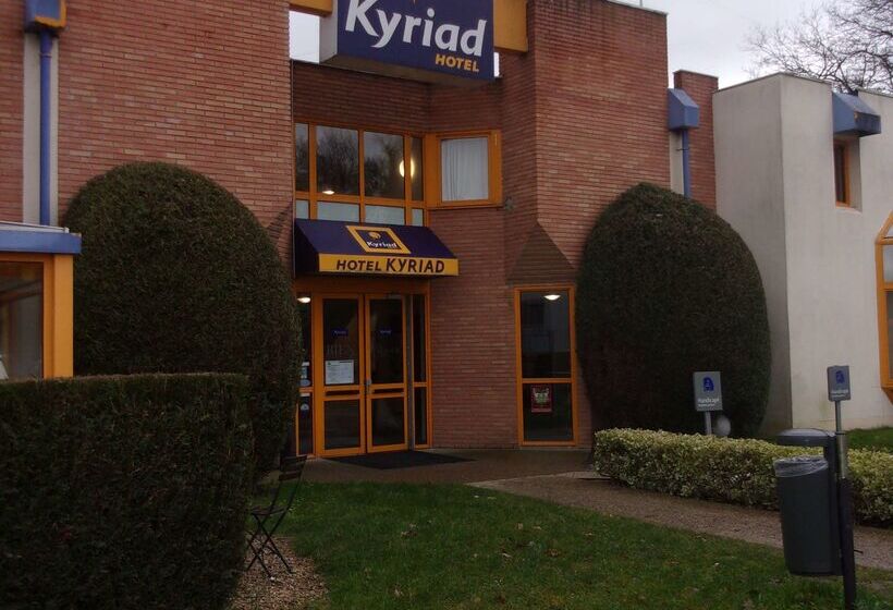 فندق Kyriad Chantilly