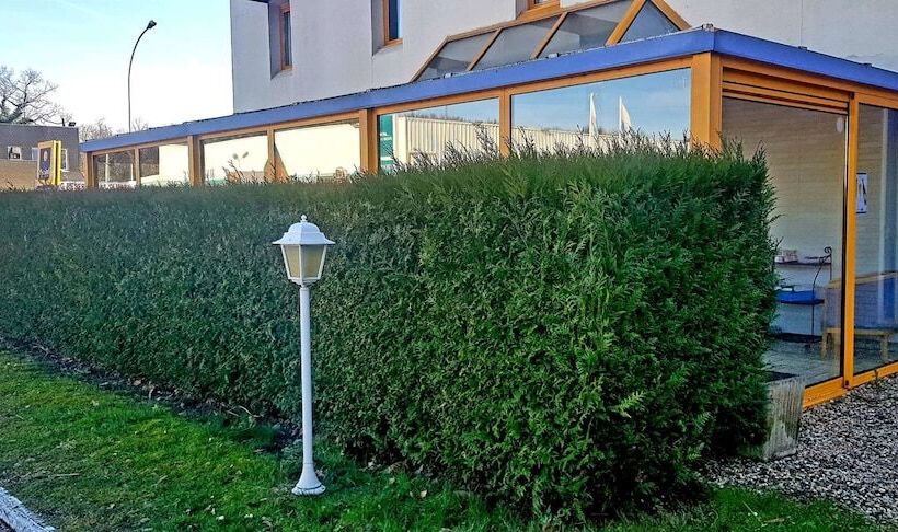 فندق Kyriad Chantilly