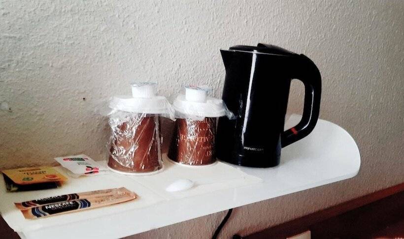 فندق Kyriad Chantilly