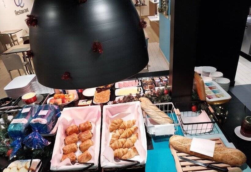 ホテル Kyriad Direct Marseille Est  La Valentine